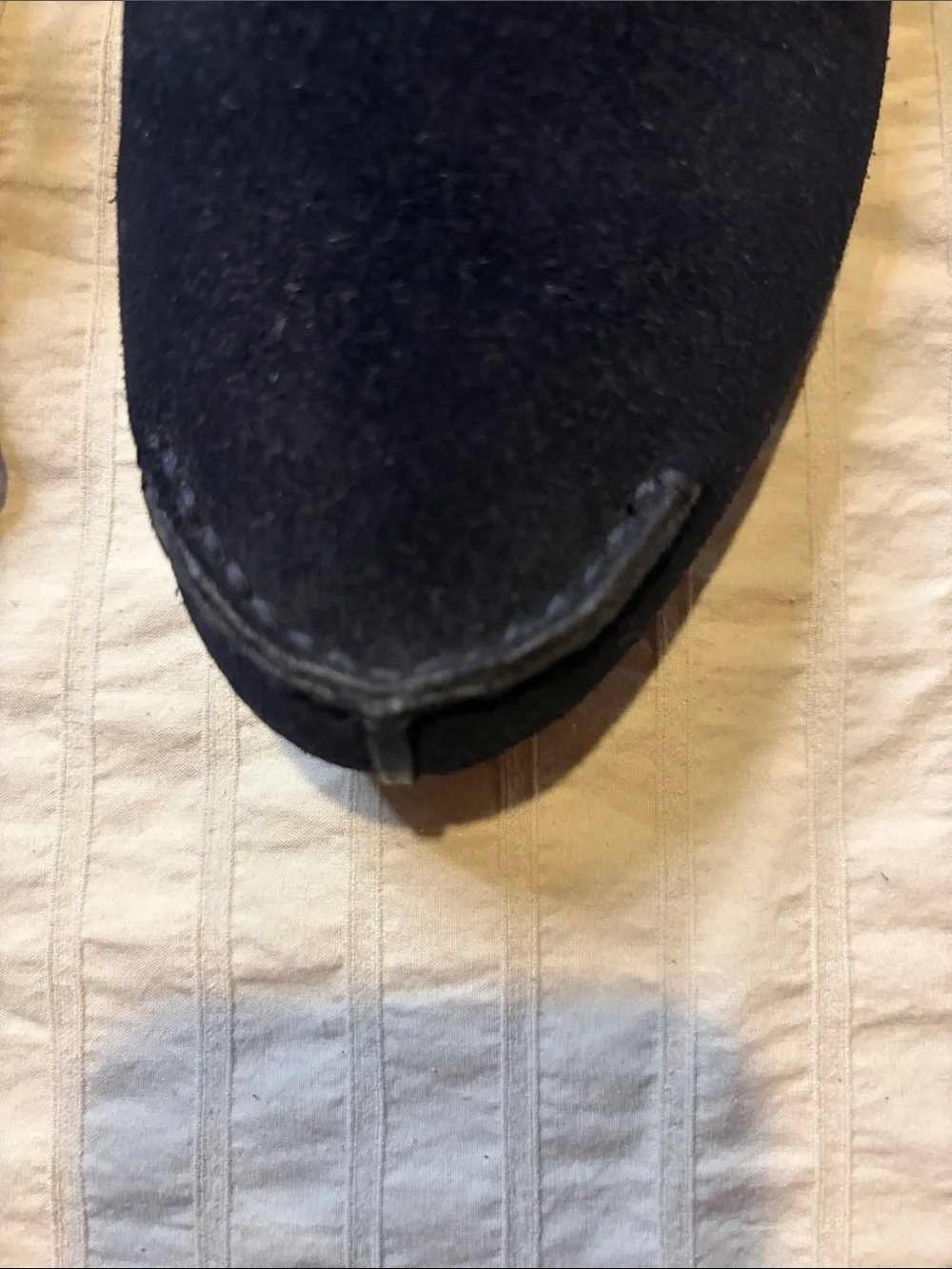 NWOT Women’s Donald Pliner Deep Navy Suede “Chukka” Booties